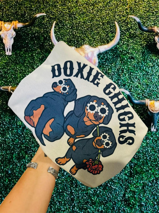 Doxie Chicks Tee • S-XL